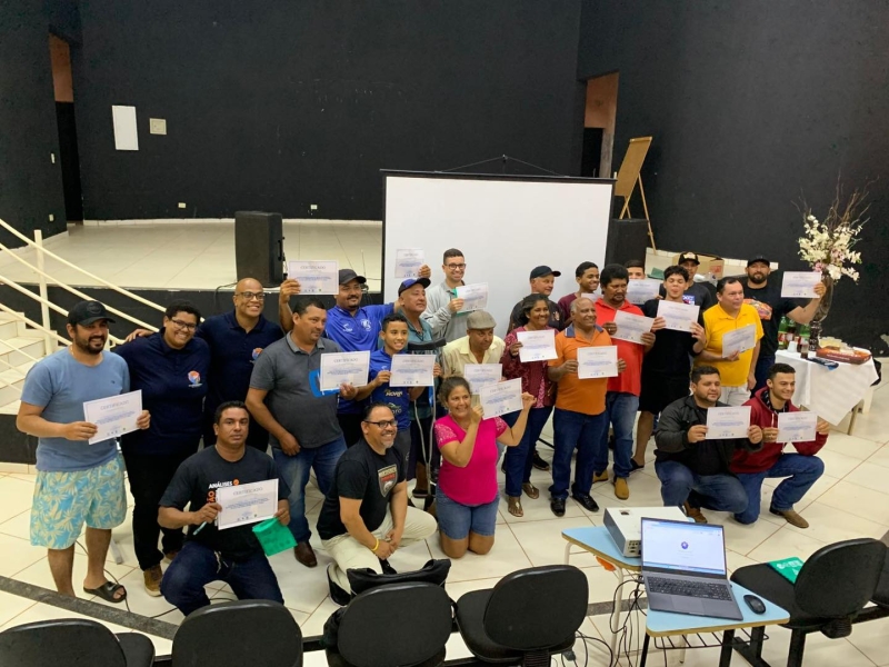 Noticia setor-de-meio-ambiente-e-turismo-promove-curso-de-guia-de-pesca-esportiva